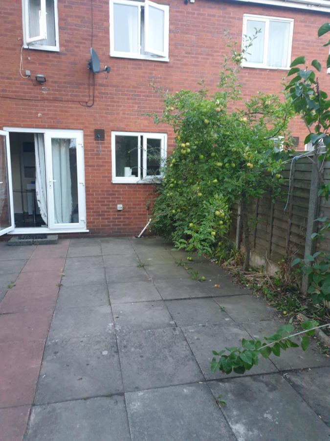Splendid 3Bedrooms Home Manchester Exterior photo